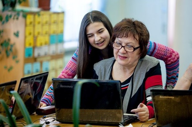 Проект для людей серебряного возраста «Университет 55+» осваивает новые форматы в Ижевске