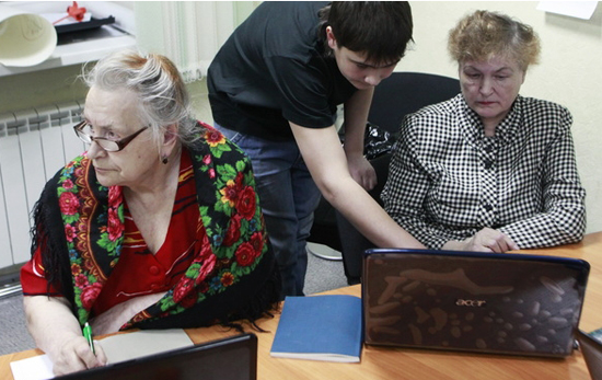 Программа "Бабушка и дедушка онлайн" стартует в Ижевске